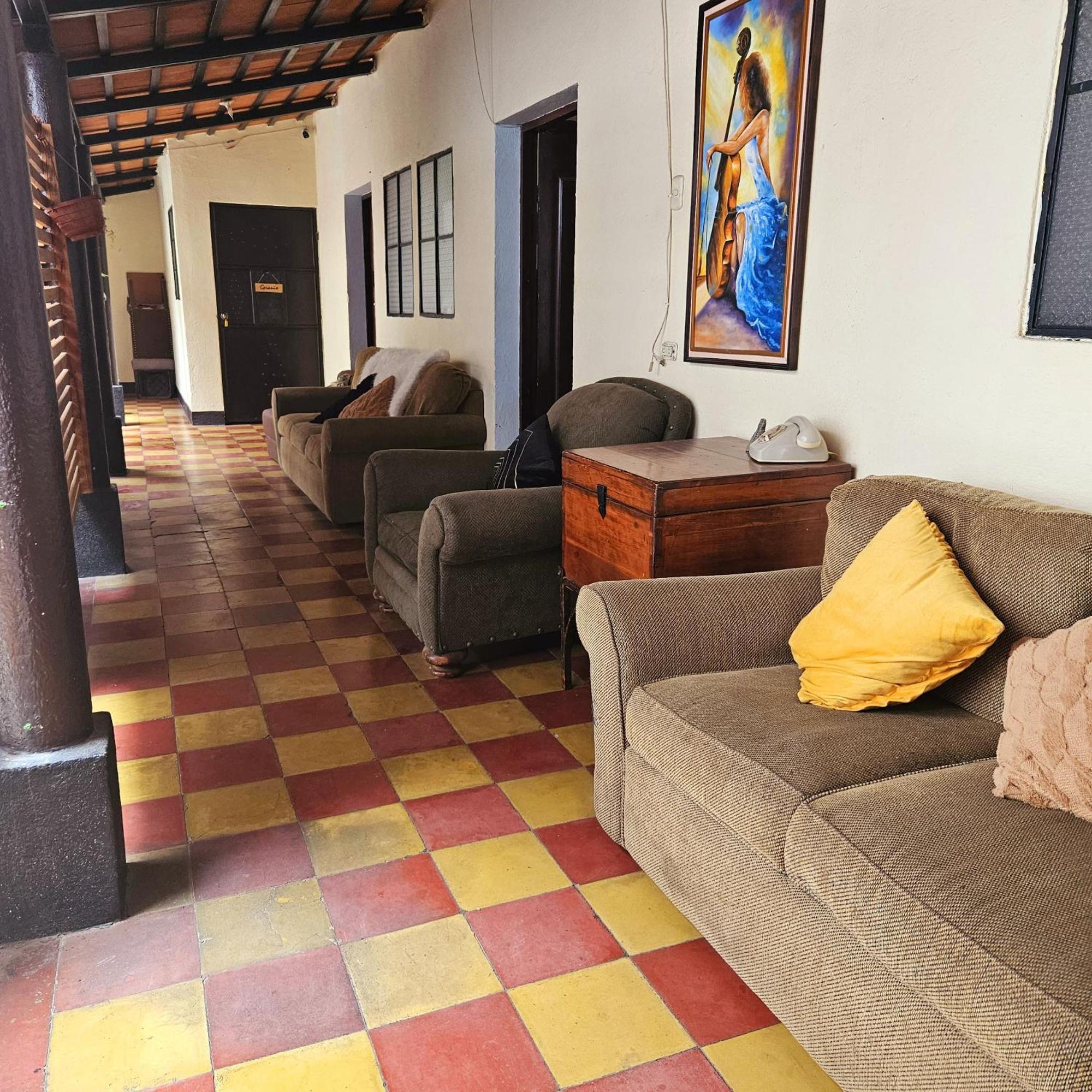 Hotel Cermeno'S House Antigua Esterno foto