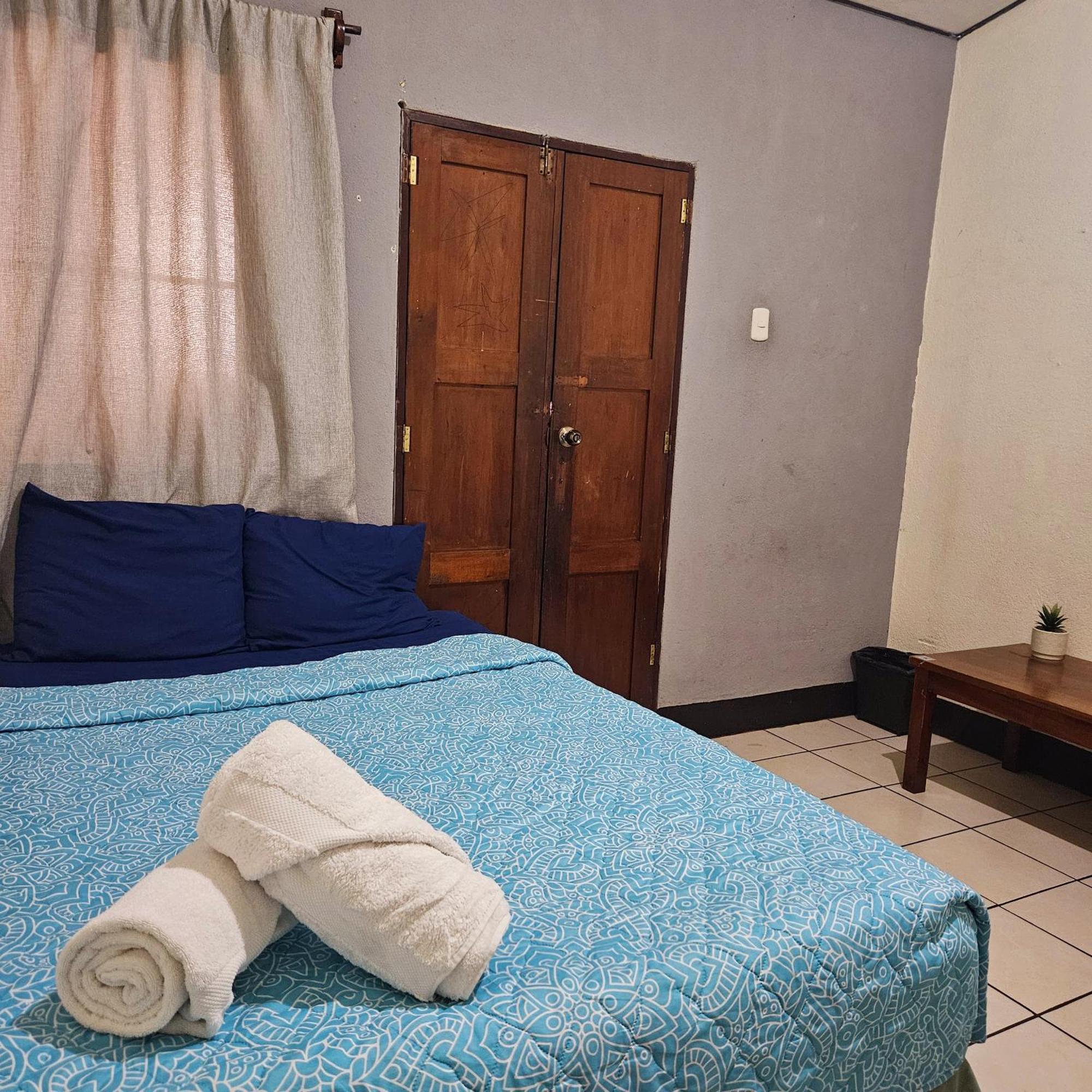 Hotel Cermeno'S House Antigua Esterno foto